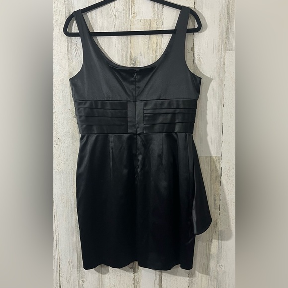 BCBGENERATION Satin Asymmetrical Ruffle Sleeveless Pockets Black Dress Size 10 - Picture 10 of 14